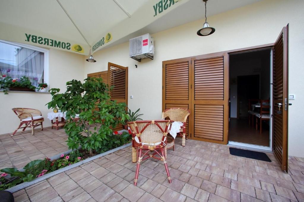 Apartments With A Parking Space Sukosan, Zadar - 16641 Exterior photo