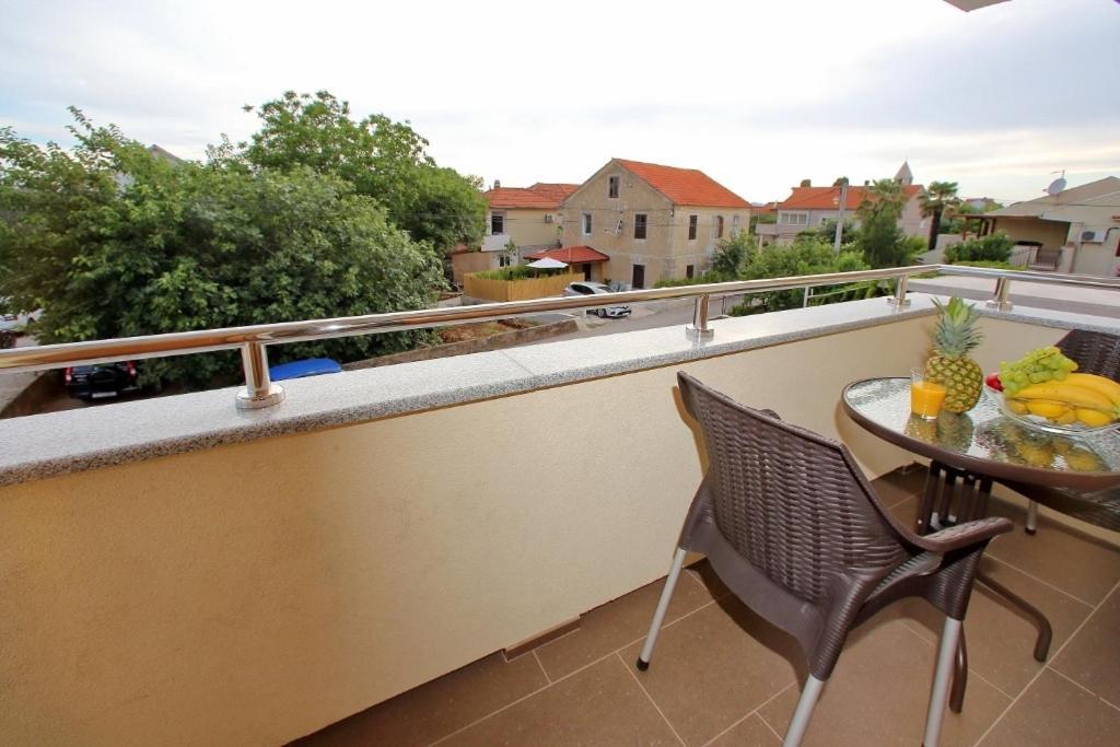 Apartments With A Parking Space Sukosan, Zadar - 16641 Exterior photo