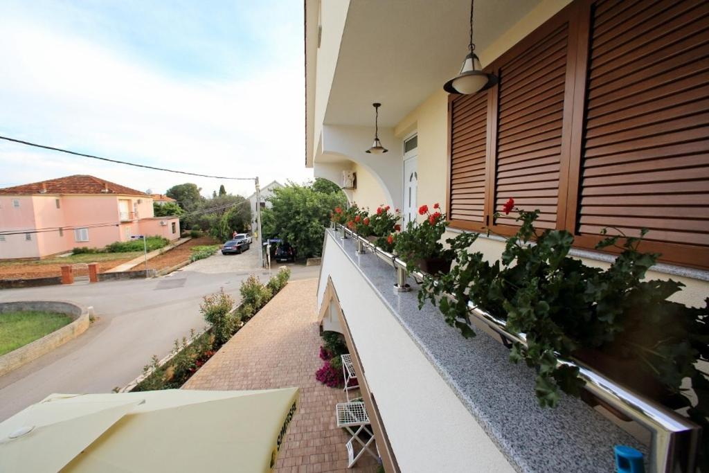 Apartments With A Parking Space Sukosan, Zadar - 16641 Exterior photo
